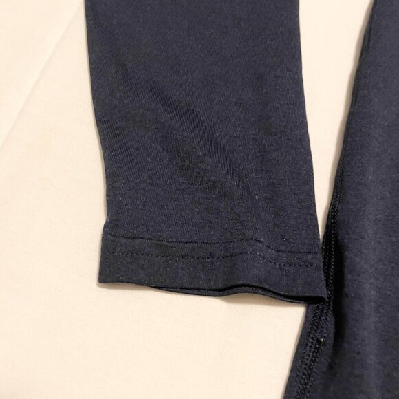 Nike Dri Fit Long Sleeve Shirt Boys Size Medium - Picture 12 of 15